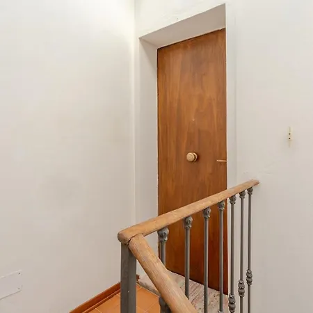 Historic Center Elegant Open Space Luggage Storage Apartament